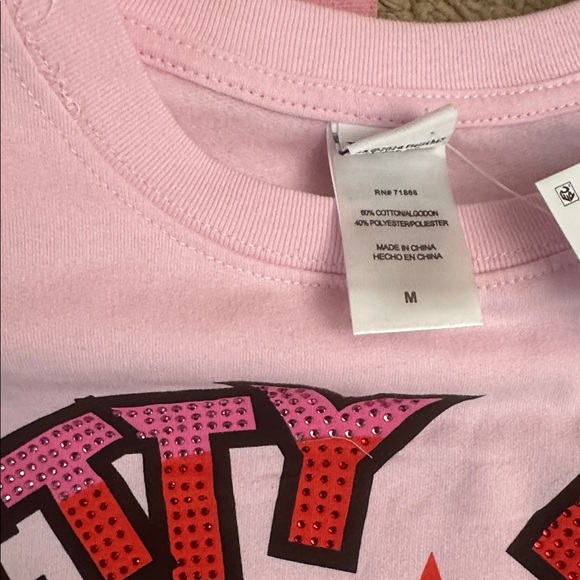 NWT Betty Boop Pink Rhinestone Sweatshirt Size M - Picture 4 of 5